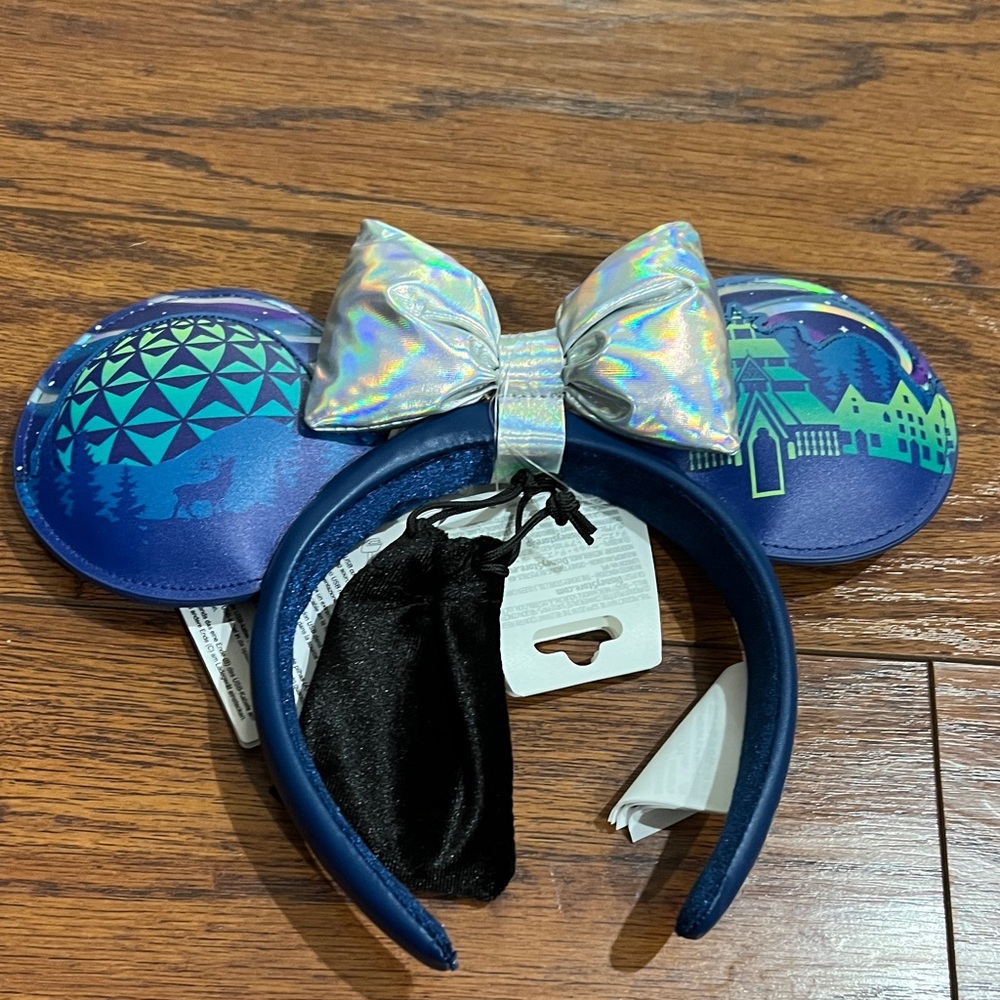 Epcot Norway light up Blue and Silver Minnie Mouse Ears Headband